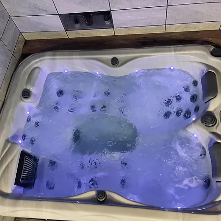 Appartement Mastnak - Private Wellness & Jacuzzi *